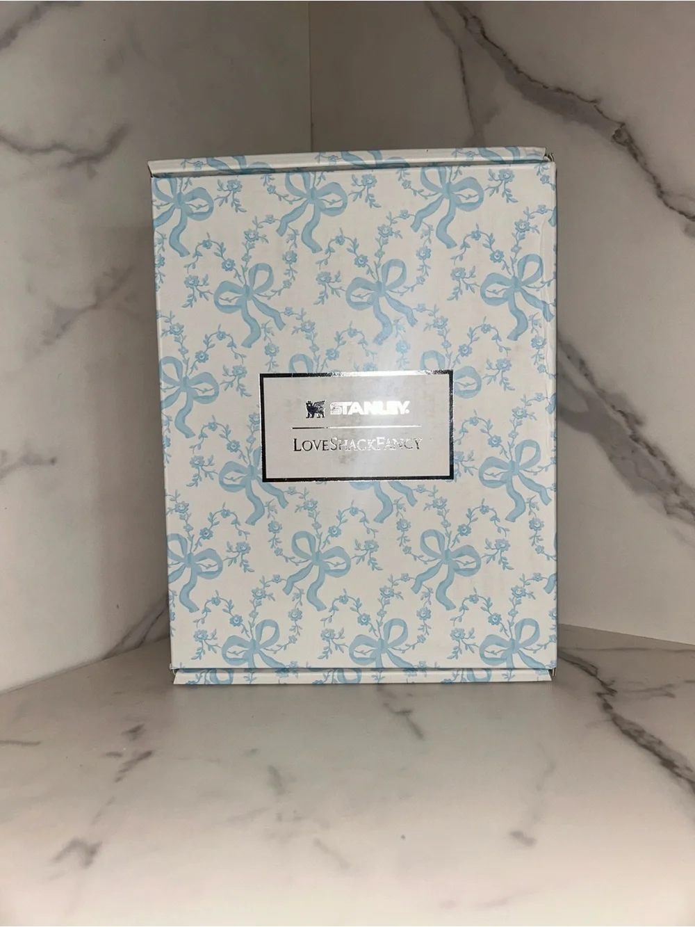 20 oz LoveShackFancy Stanley Travel gift box set Blue & White Ribbon - Picture 3 of 3